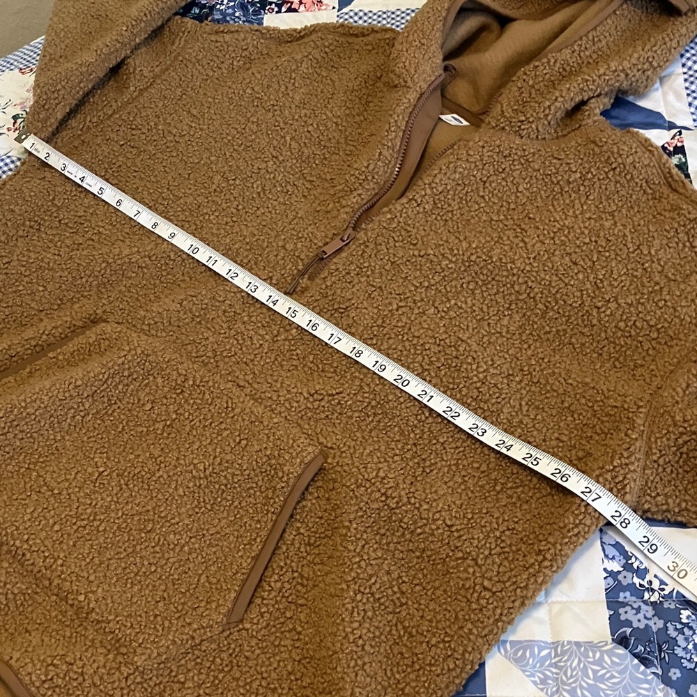 Old Navy Brown Sherpa Pullover - Picture 4 of 5